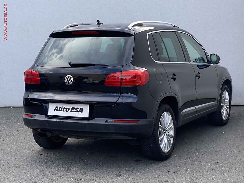 Volkswagen Tiguan (2013) 1.4 TSi, Sport&Style, navi - fotka 4 z 17