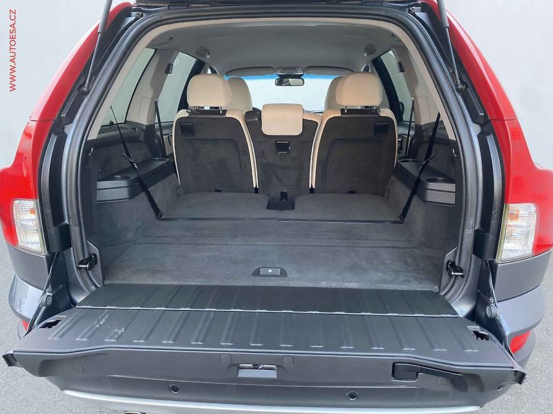 Volvo XC90 (2009) 2.4 D5 4X4 7míst, 2.maj,ČR - fotka 7 z 18