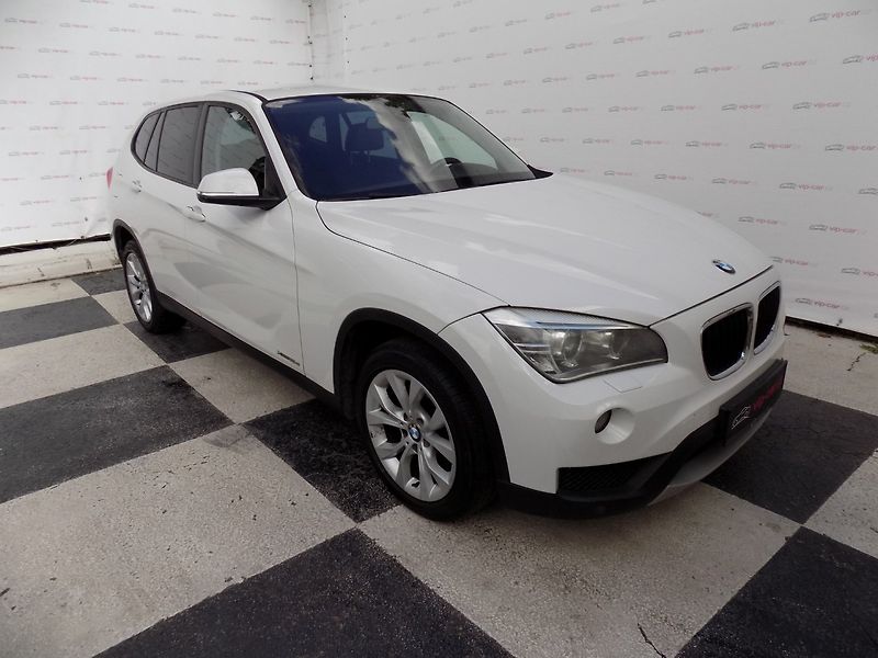 BMW X1 (2012) 18d/xDrive/Bi-xenon/ČR/ - fotka 5 z 35