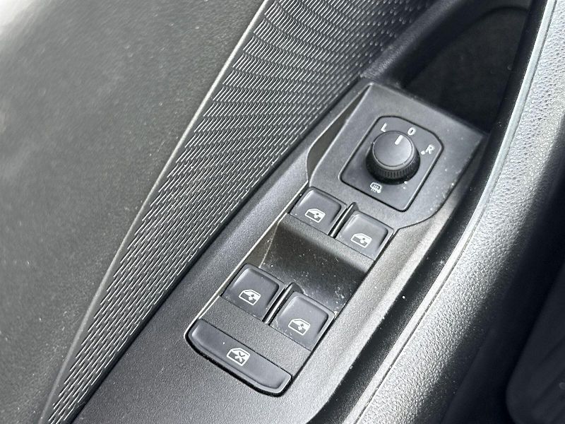 Škoda Octavia (2023) Combi 2.0 TDI 4x4 DSG Ambition - fotka 17 z 31