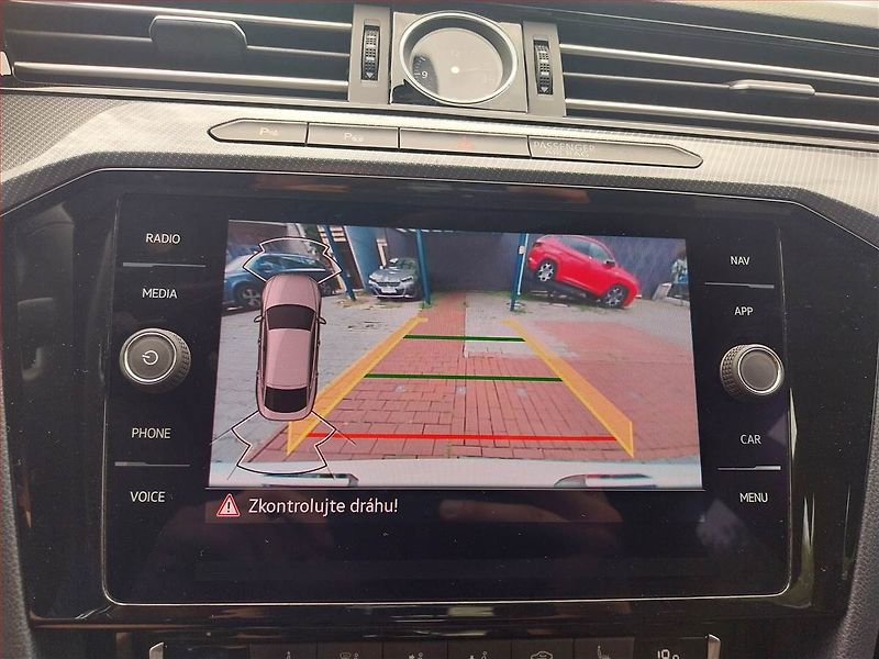 Volkswagen Arteon (2020) R-line 2.0 TDI - fotka 16 z 16