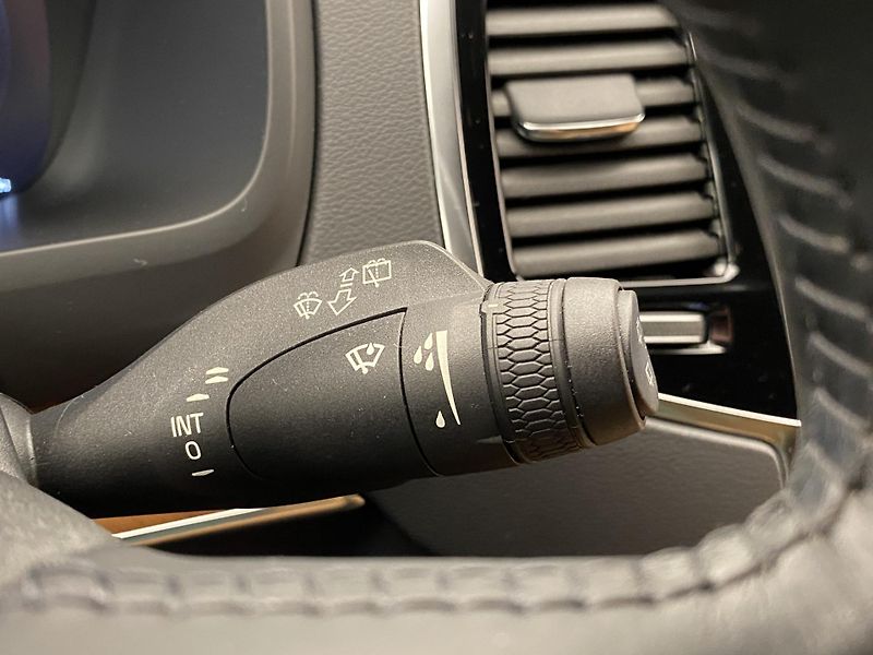 Volvo XC90 B5 AWD INSCRIPION AUT CZ - fotka 23 z 54
