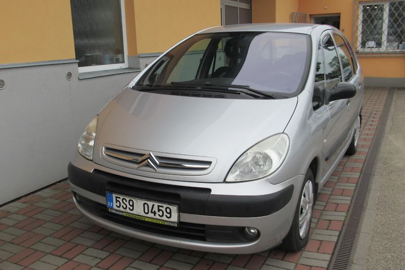 Citroën Xsara Picasso 1.6i 16V AUT.KLIMA TAŽNÉ - fotka 7 z 17