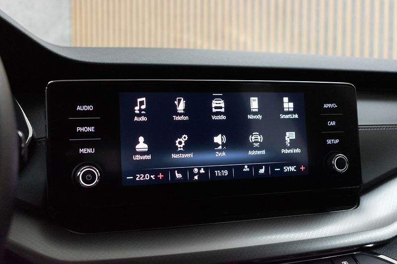 Škoda Octavia 2.0 TDI 110kW AMBITION+*ČR 1.M - fotka 22 z 37