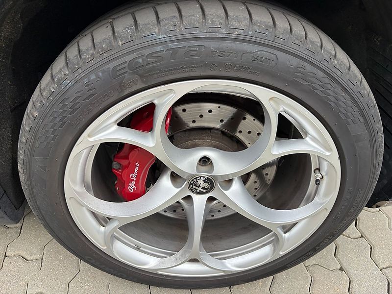 Alfa Romeo Stelvio 2.9 V6 BITURBO 510K AT8 QUADRI - fotka 10 z 10
