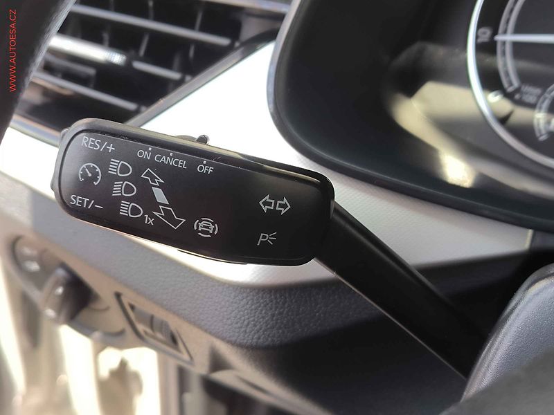 Škoda Scala (2019) 1.0 TSI, 1.maj,ČR, Ambition - fotka 16 z 20