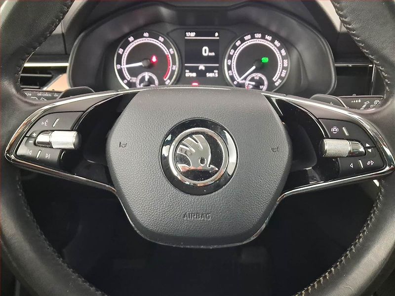 Škoda Scala (2021) 1.0 TSI, Automat, Tempomat - fotka 16 z 21