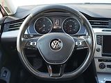 Volkswagen Passat (2015) 2.0TDi, AT, navi, LED - náhled 11