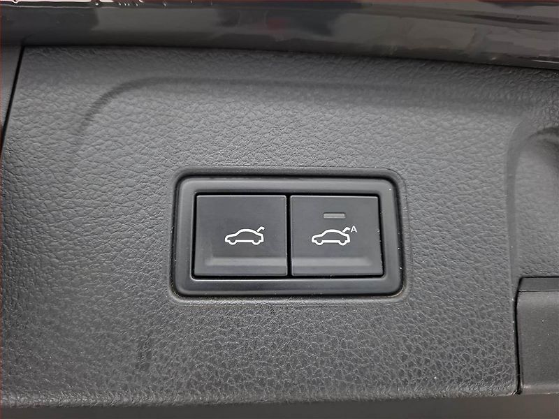 Volkswagen Passat (2021) 2.0 TDI, Automat, Kůže, Navi - fotka 23 z 23