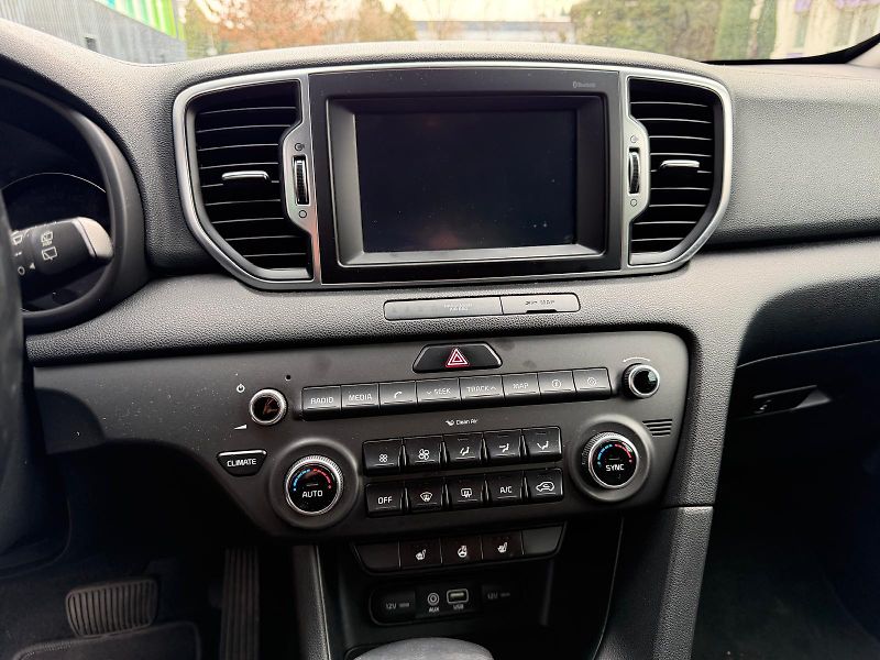 Kia Sportage 1,7 CRDi 4x2 Dynamic - fotka 29 z 35