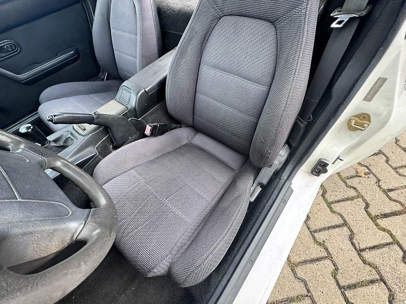 Mazda MX-5 (1990) NA 1,6i 85 KW MRKAČKA STK - fotka 32 z 47