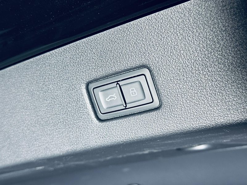 Audi RS 7 (2022) CARBON*VALCONA*NEZ.TOP*ZÁRUKA - fotka 42 z 43