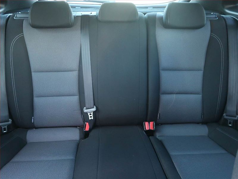 Hyundai i30 (2015) 1.6 MPI, Serv.kniha, Tempomat - fotka 10 z 17
