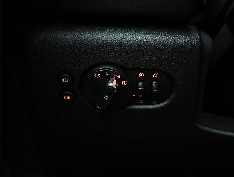 Mini Ostatní (2021) Cooper SE 32 kWh, SoH 94% - fotka 15 z 20