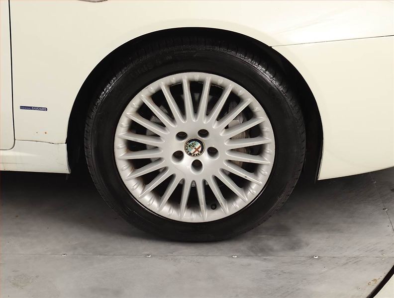 Alfa Romeo 159 (2009) 2.0 JTD, po STK, slušný stav - fotka 13 z 17