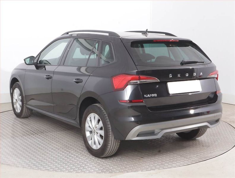 Škoda Kamiq (2022) Ambition 1.0 TSI, Serv.kniha - fotka 4 z 15