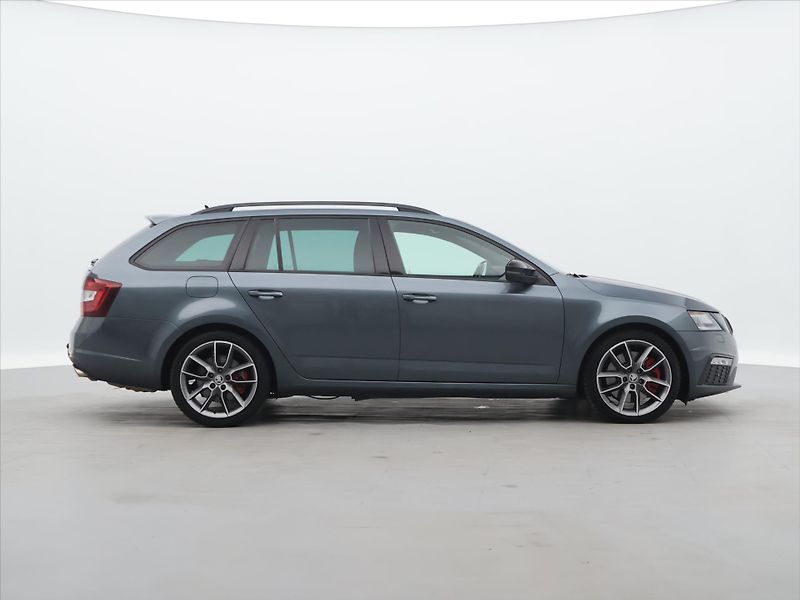 Škoda Octavia 2,0 TSI DSG RS245 LED Panorama - fotka 8 z 28