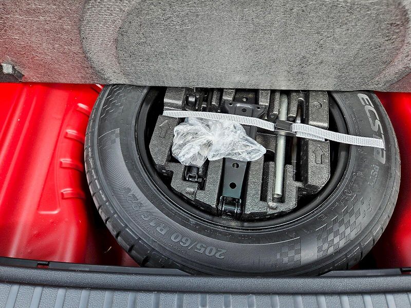 Škoda Octavia (2025) COMBI SELECTION 1,5 TSI 85 KW - fotka 28 z 28
