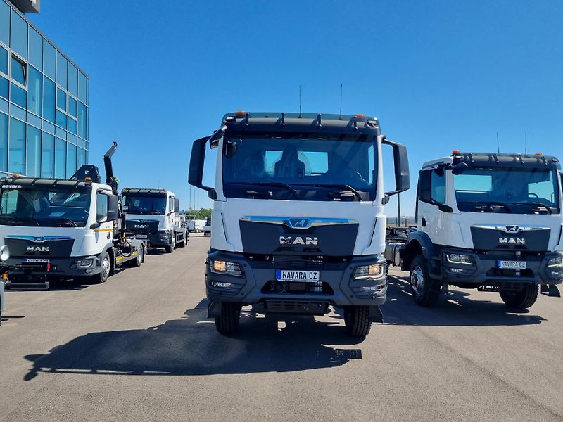 MAN TGL 12.220 KONTEJNER 8T - fotka 32 z 49