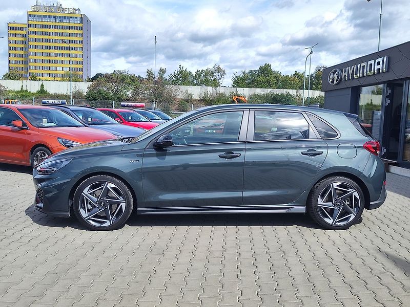 Hyundai i30 1.5 T-GDI/103kW N-Line DCT - fotka 8 z 34