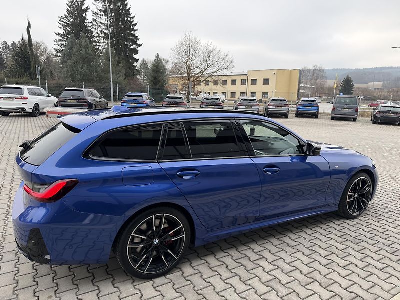 BMW Řada 3 (2023) M340i 275kW XDRIVE HUD PANORAM - fotka 11 z 53
