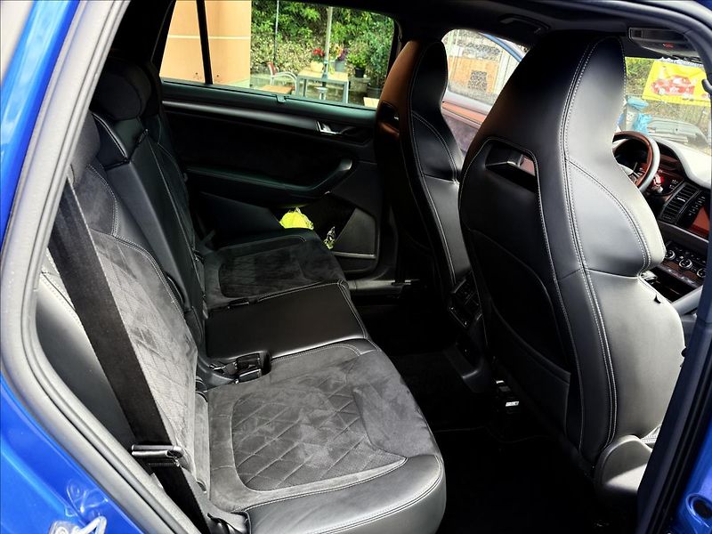 Škoda Kodiaq 2,0 TDi SPORT Line - fotka 25 z 34