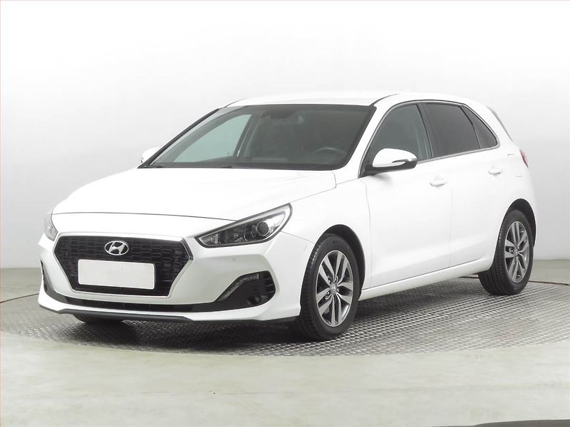 Hyundai i30 (2020) Family 1.4 T-GDI, Automat - fotka 2 z 21