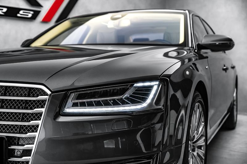 Audi A8 6,3 W12 L Max výbava - fotka 9 z 31