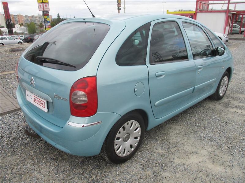 Citroën Xsara Picasso 1,6 i, klima, servis, tažné, - fotka 5 z 35