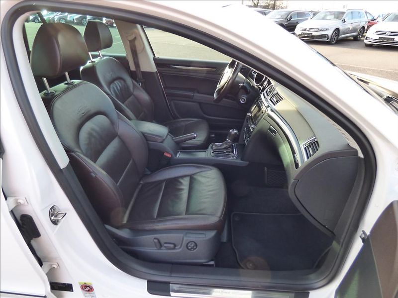Škoda Superb 2,0 TDI 125kw 4x4  Laurin & Kl - fotka 46 z 54