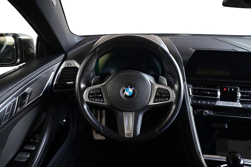 BMW Řada 8 M850i xDrive Gran Coupé - fotka 29 z 30