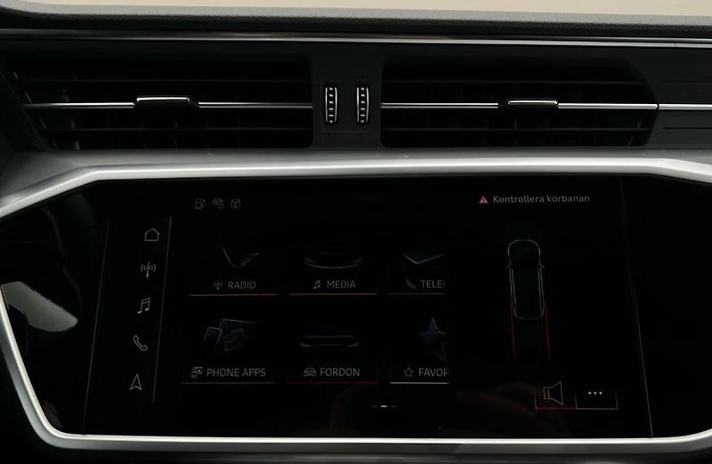 Audi A6 Avant 55 e TFSI Q S-Line Matrix Taž  - fotka 27 z 29