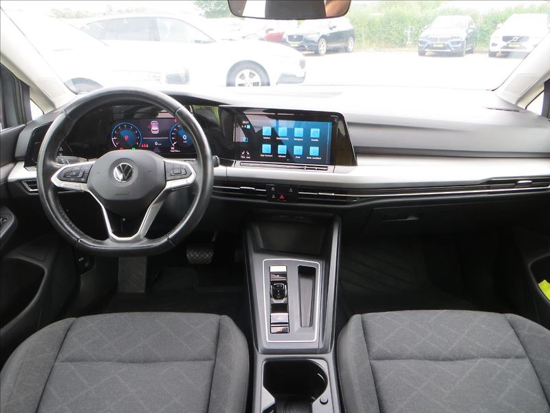 Volkswagen Golf 1,0 TSI Life 81kW DSG - fotka 24 z 24
