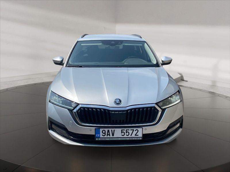 Škoda Octavia 2,0 TDI 110 Ambit. AT - fotka 2 z 11