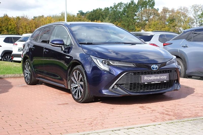Toyota Corolla 2.0 HEV Comfort Style Tech TS - fotka 3 z 31
