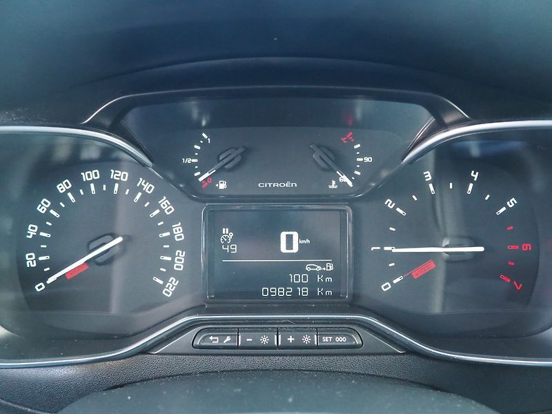 Citroën C3 (2017) 1.2 PureTech, Tažné - fotka 27 z 34