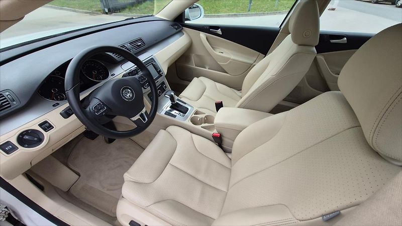 Volkswagen Passat 2,0 TSi 147 Kw DSG klima kůže - fotka 9 z 22