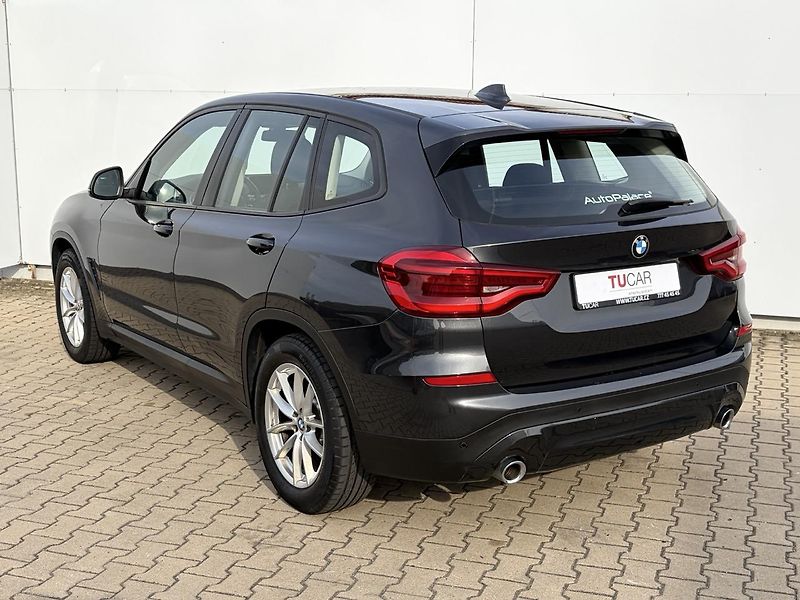 BMW X3 (2018) 2.0 D Xdrive  - fotka 4 z 31