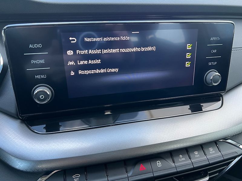Škoda Octavia (2023) com. 2.0TDi! ČR+1. maj! TAŽNÉ! - fotka 34 z 39