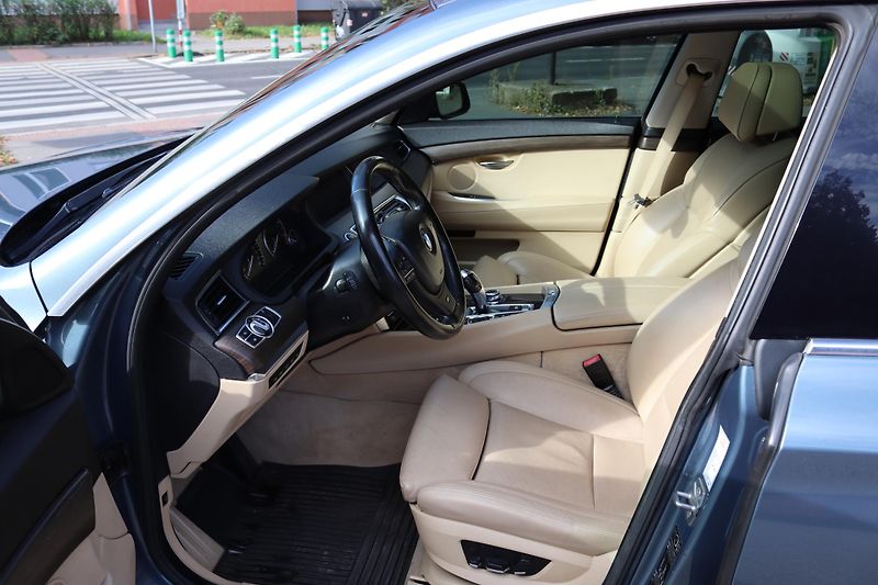 BMW Řada 5 535D GT XDRIVE F07 DPH - fotka 19 z 50