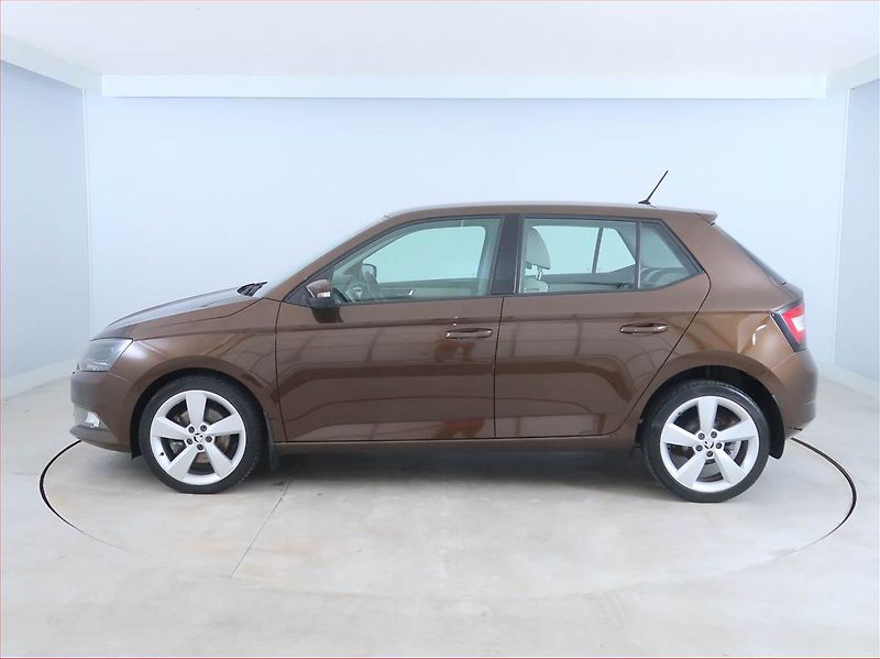 Škoda Fabia (2016) Style 1.2 TSI, Serv.kniha - fotka 3 z 14
