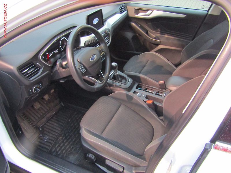 Ford Focus (2020) 1.5TDCI, 1.maj, AC, LED - fotka 9 z 18