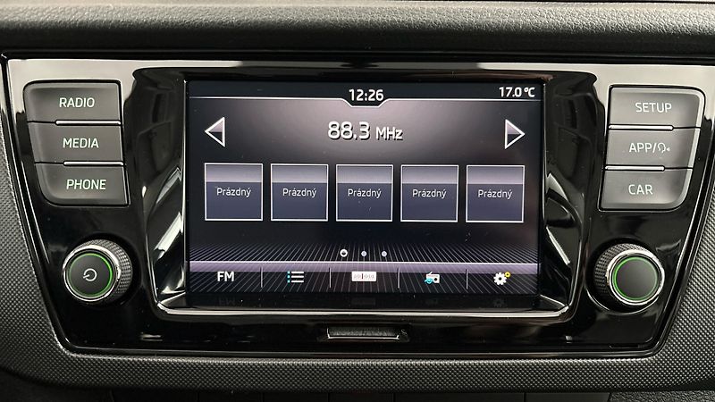 Škoda Fabia 1.0 TSI Ambition Combi - fotka 11 z 22