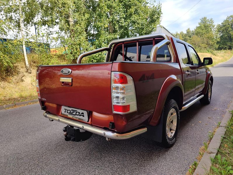 Ford Ranger 3,0 TDCi 4WD /automat /u - fotka 5 z 29