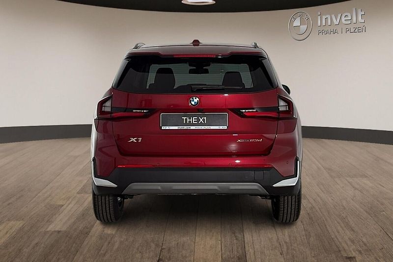 BMW X1 xDrive23d - fotka 4 z 23