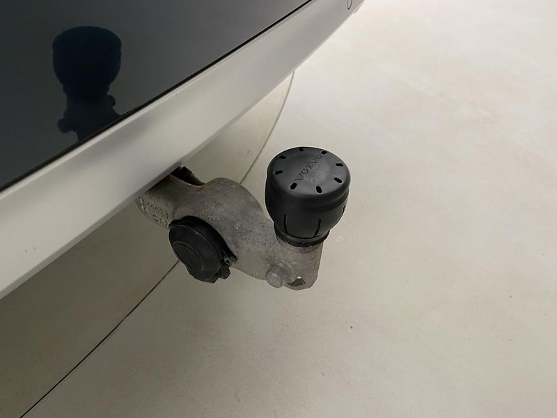 Volvo XC90 B5 AWD INSCRIPTION REZERVACE - fotka 35 z 46