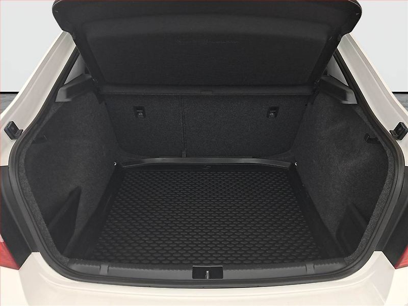 Škoda Rapid (2014) Ambition 1.2 TSI - fotka 13 z 17
