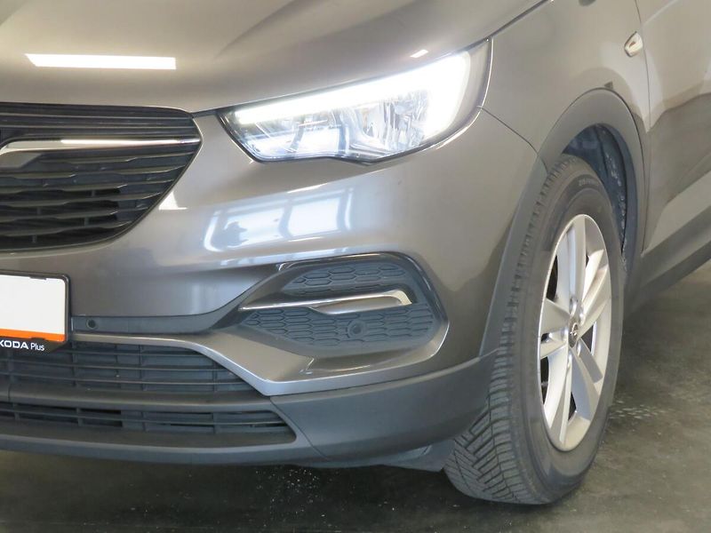 Opel Grandland X - fotka 9 z 24