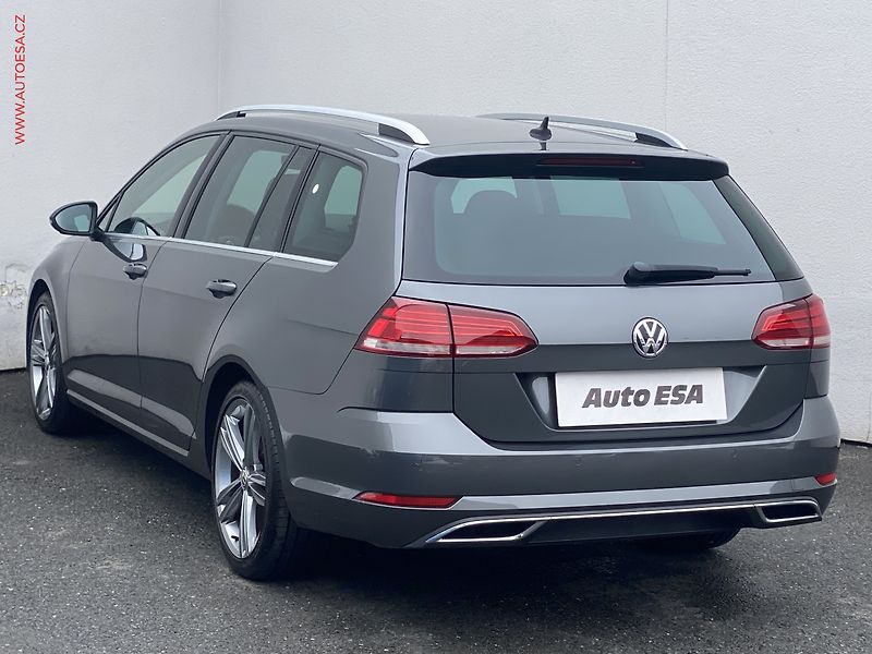 Volkswagen Golf (2018) 2.0 TDi, Highline, DSG, LED - fotka 6 z 19