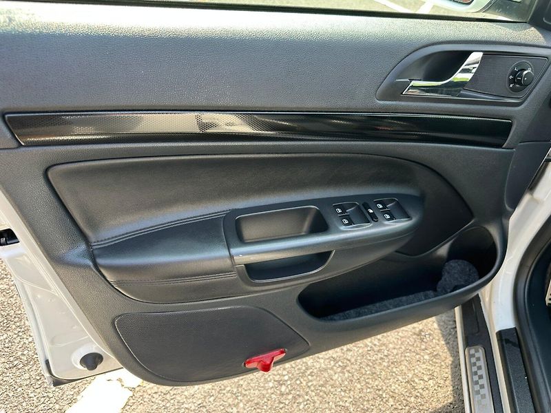Škoda Octavia (2012) RS 2,0TDI 125kw DSG - fotka 9 z 32